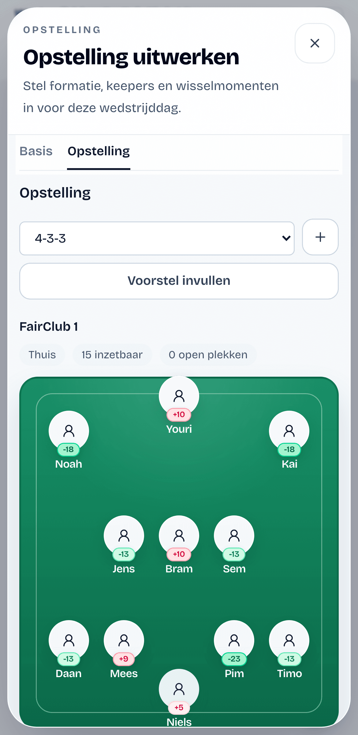 Mobiele FairCoach opstellingsvoorbereiding voor FairClub 1 met volledig veld en speeltijdsignalen.